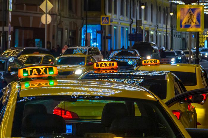 С 1 марта только аттестованные таксисты Москвы и Подмосковья смогут перевозить пассажиров