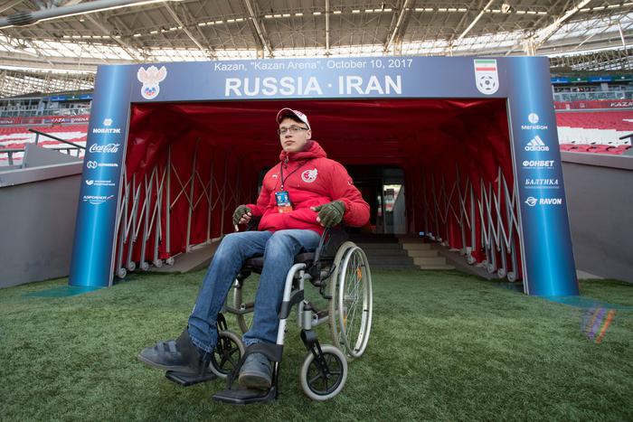 История Димы Корчагина с ДЦП: от работы в РФС до проигрыша на ставках и депрессии