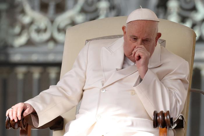 Папа римский перенёс приступ бронхоспазма