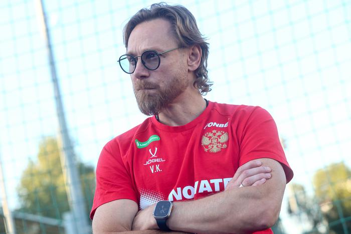 Экс-вратарь "Ростова" рассказал, почему Карпин мог уйти с поста главного тренера команды
