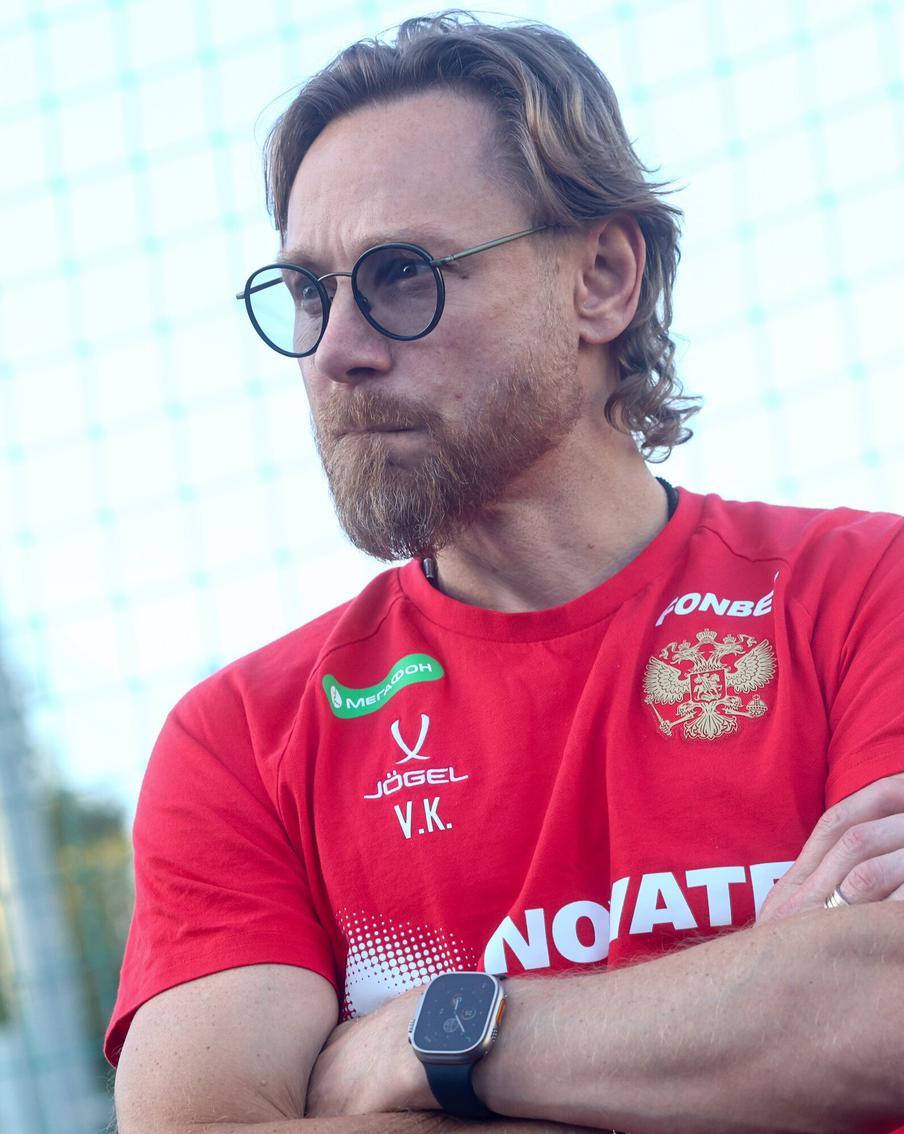 Экс-вратарь "Ростова" рассказал, почему Карпин мог уйти с поста главного тренера команды