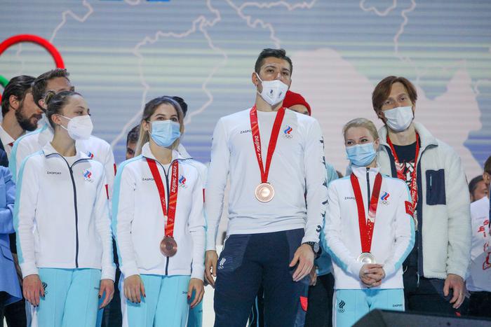 Фигурист Александр Галлямов опроверг информацию о получении серьёзной травмы ноги в ходе соревнований