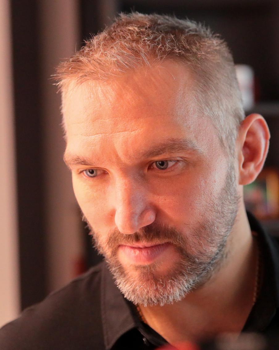 Александр Овечкин стал на одну шайбу ближе к достижению рекорда хоккеиста Уэйна Гретцки