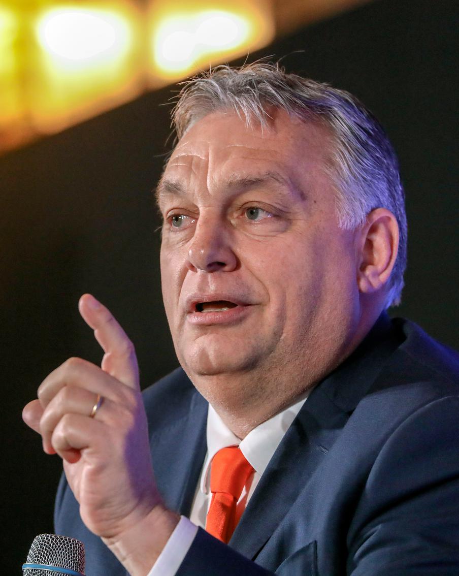 Венгерский премьер-министр Виктор Орбан обвинил мировых знаменитостей в корыстных интересах при поддержке Украины