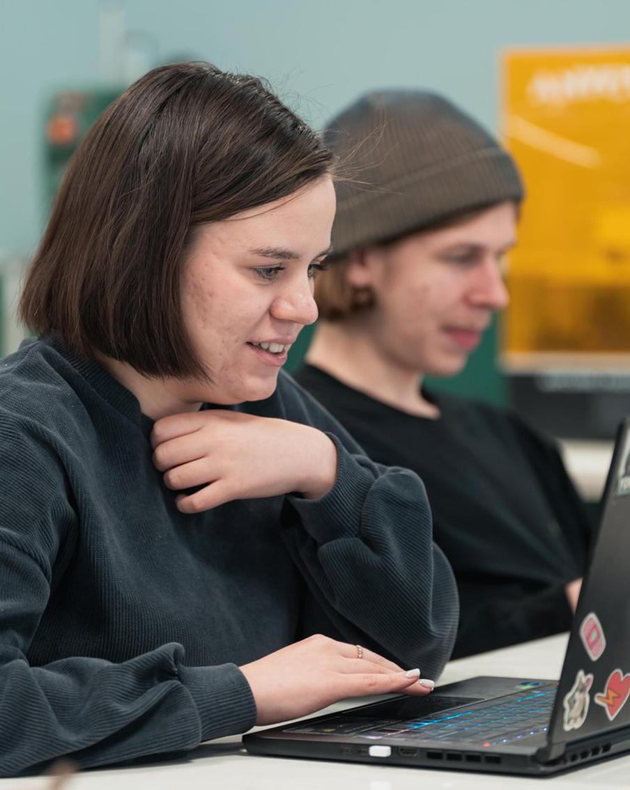 Студенты создали органайзер, который поможет людям с малой мобильностью хранить вещи