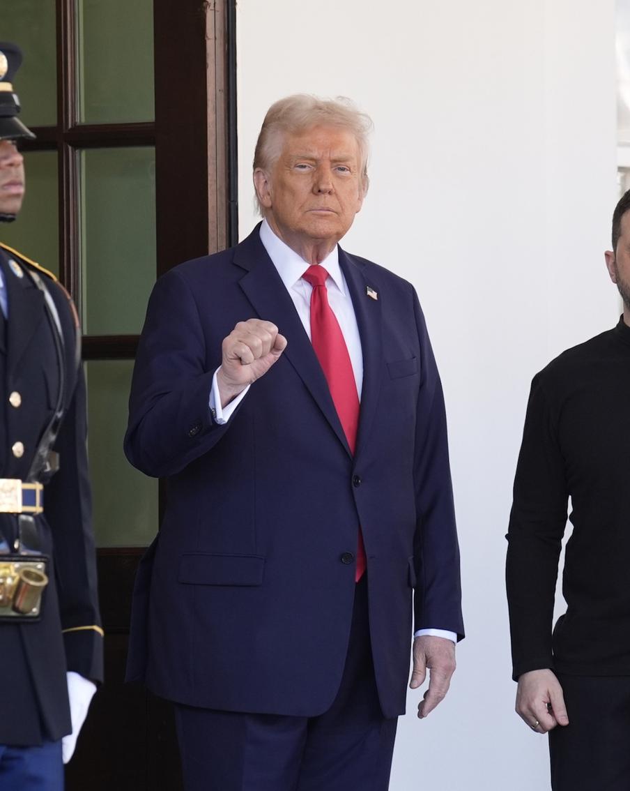 Администрация Дональда Трампа ждёт публичных извинений от Владимира Зеленского за его поведение