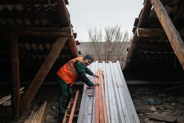 В Шатурском округе Подмосковья проведут капремонт крыш домов в 2025 году