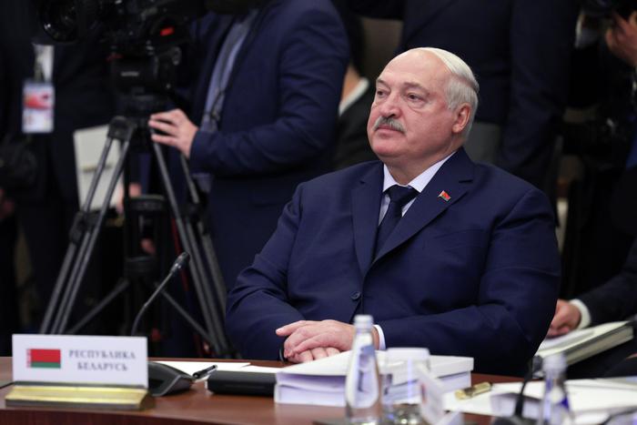 Лукашенко считает, что Пригожин "рвался к ядерной кнопке"