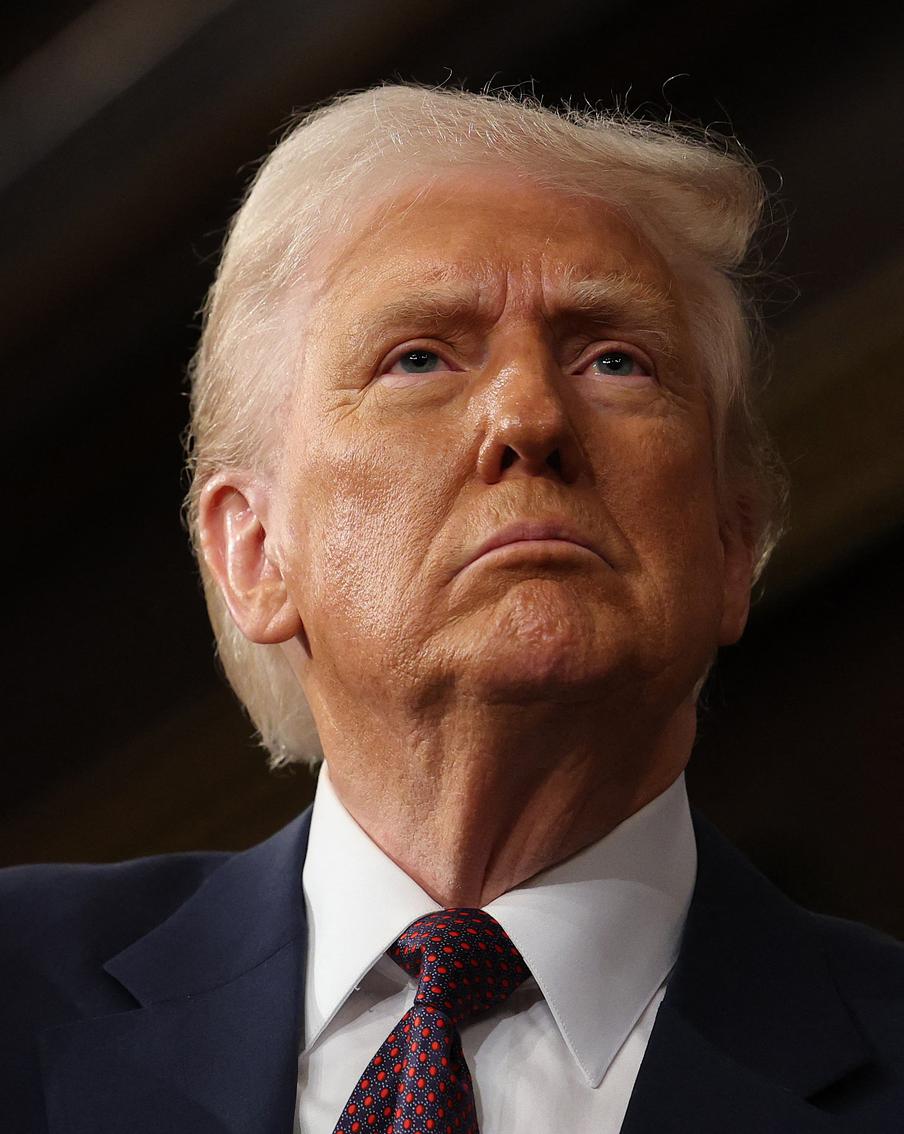 Трамп пообещал принять Гренландию в США "так или иначе"