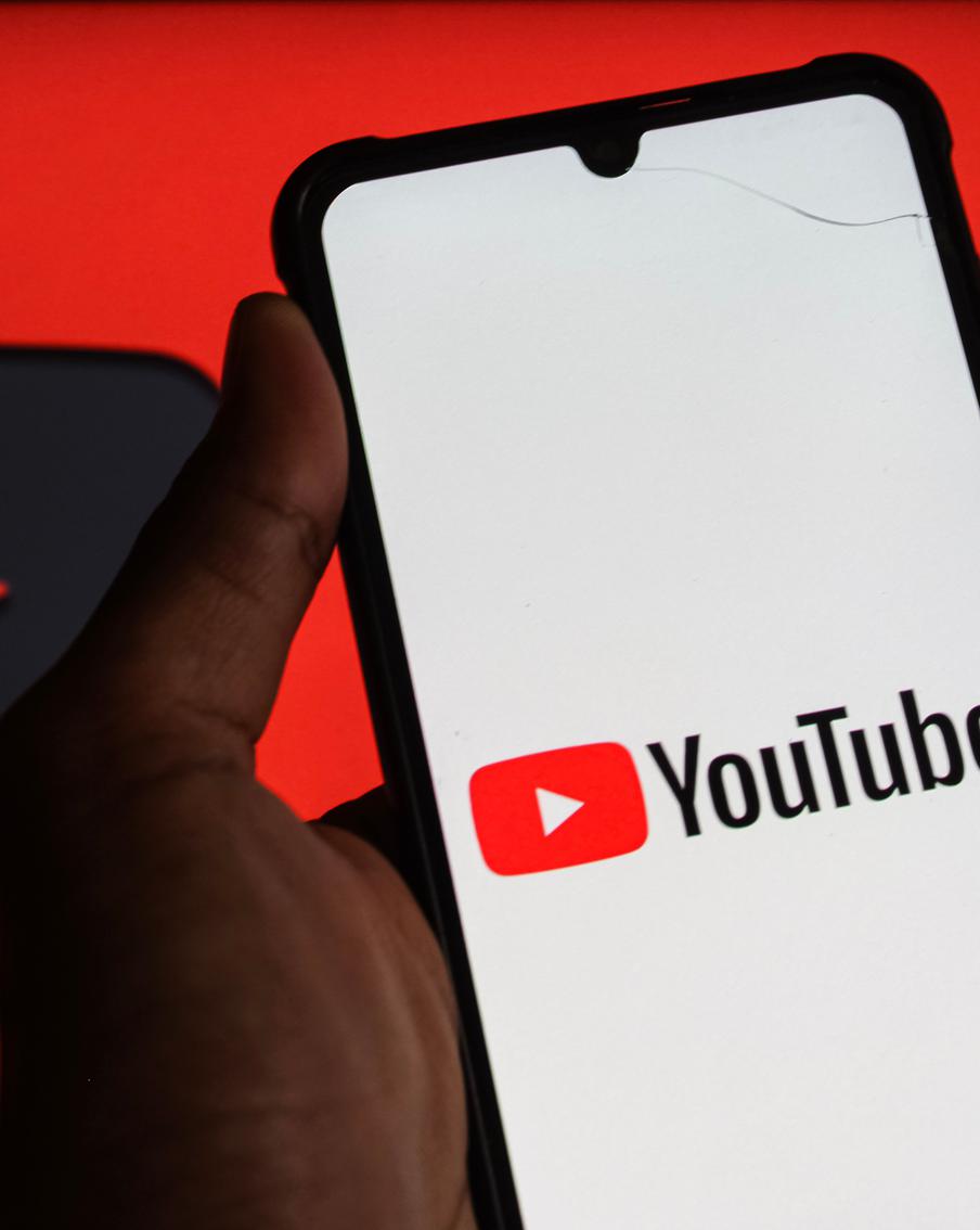 МВД: мошенники распространяли вредоносное ПО через YouTube-каналы блогеров