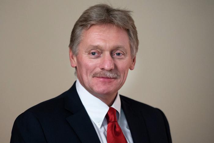 Дмитрий Песков поздравил женщин с приближающимся Международным женским днём