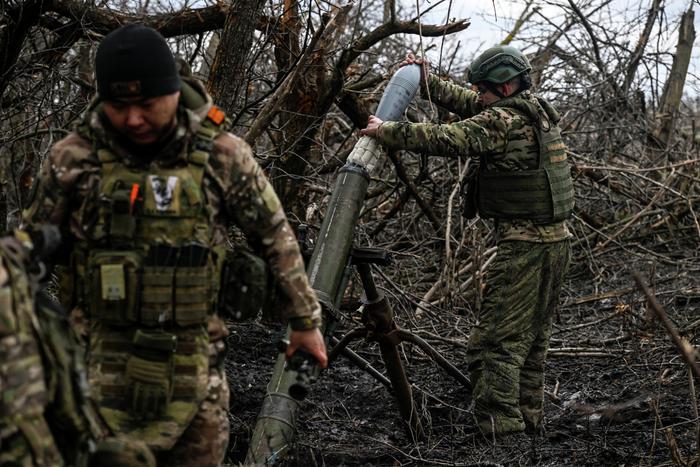 Российская армия начала активное наступление на Суджу после частичного разгрома ВСУ в Курской области