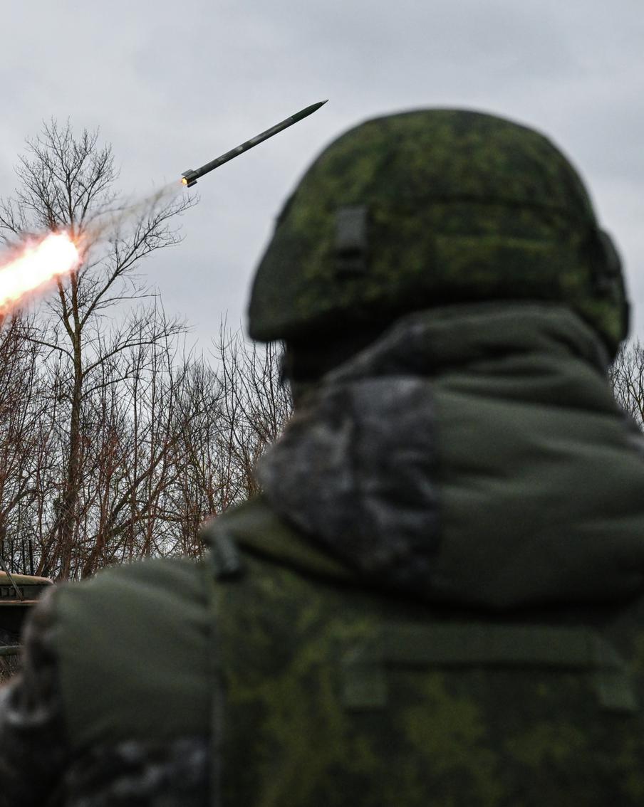 Российские военные почти закрыли котёл для украинских военных под Суджей