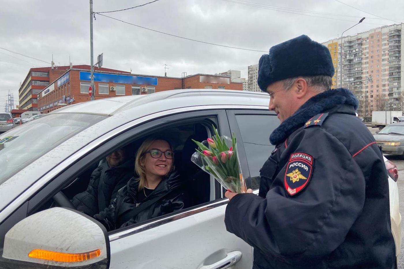 Вот бы каждая проверка документов сопровождалась подарком!