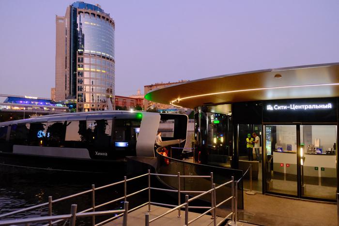 Музей Транспорта Москвы запускает бесплатные экскурсии на регулярном речном электротранспорте