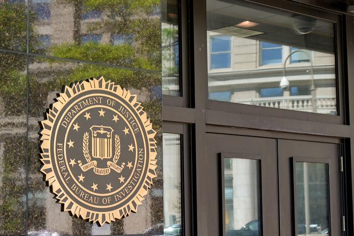 Кого ФБР добавила в свой список самых разыскиваемых преступников в мире
