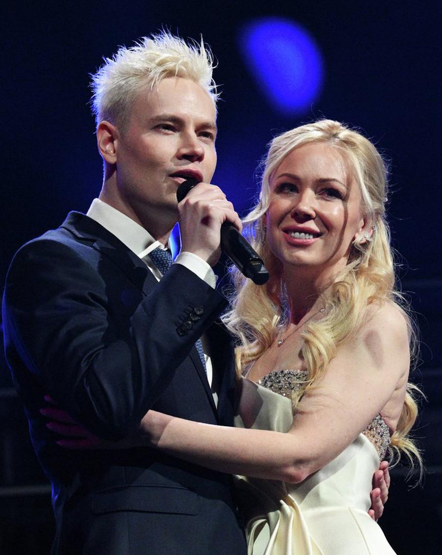 "А про любовь ни слова не сказал!": как в Сети отреагировали на объявление SHAMAN о романе