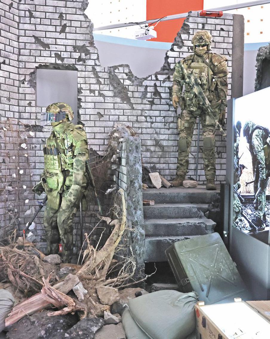 Теперь на ВДНХ есть свои Баба-яга и лес: в павильоне № 58 появился Музей СВО