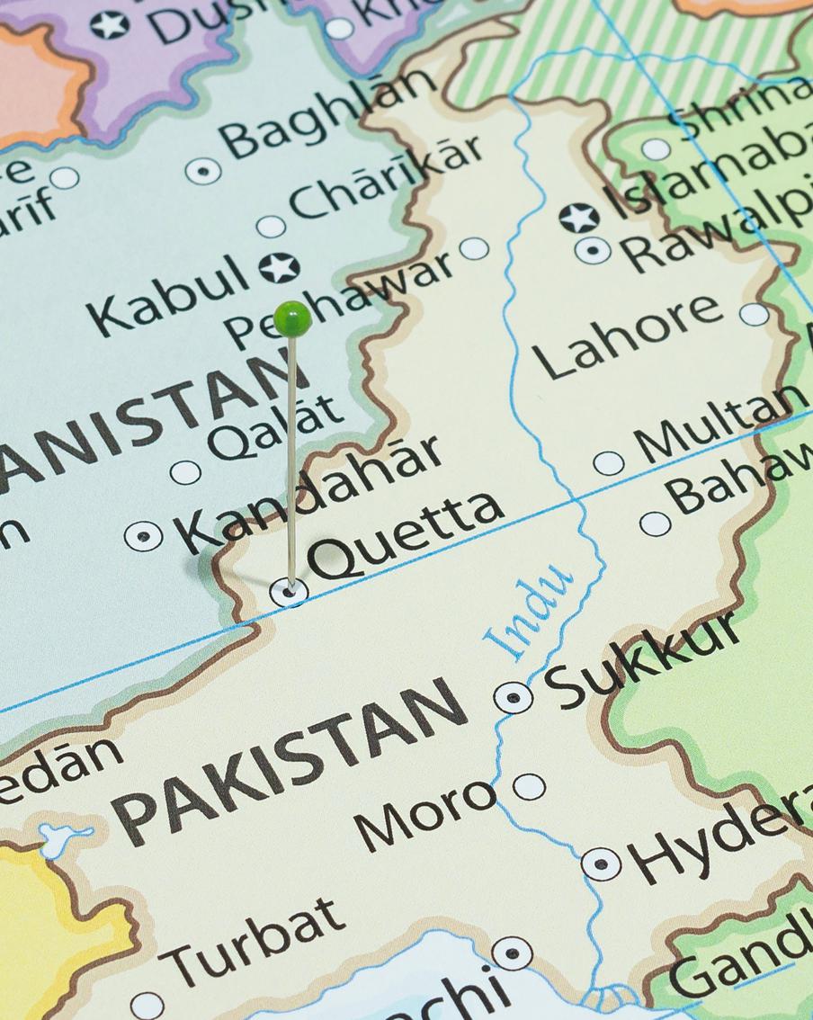 В Пакистане террористы взяли в заложники пассажиров поезда