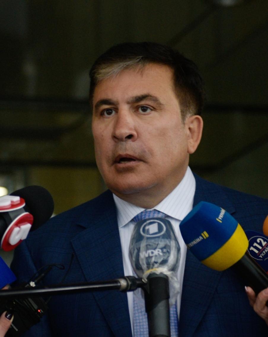 Михаила Саакашвили приговорили к девяти годам по делу о растрате