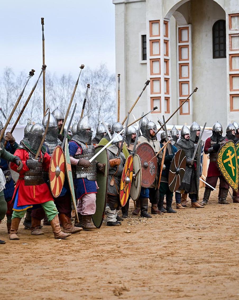 15 и 16 марта в кинопарке "Москино" пройдут рыцарские сражения. Гостей приглашают в средневековый Новгород