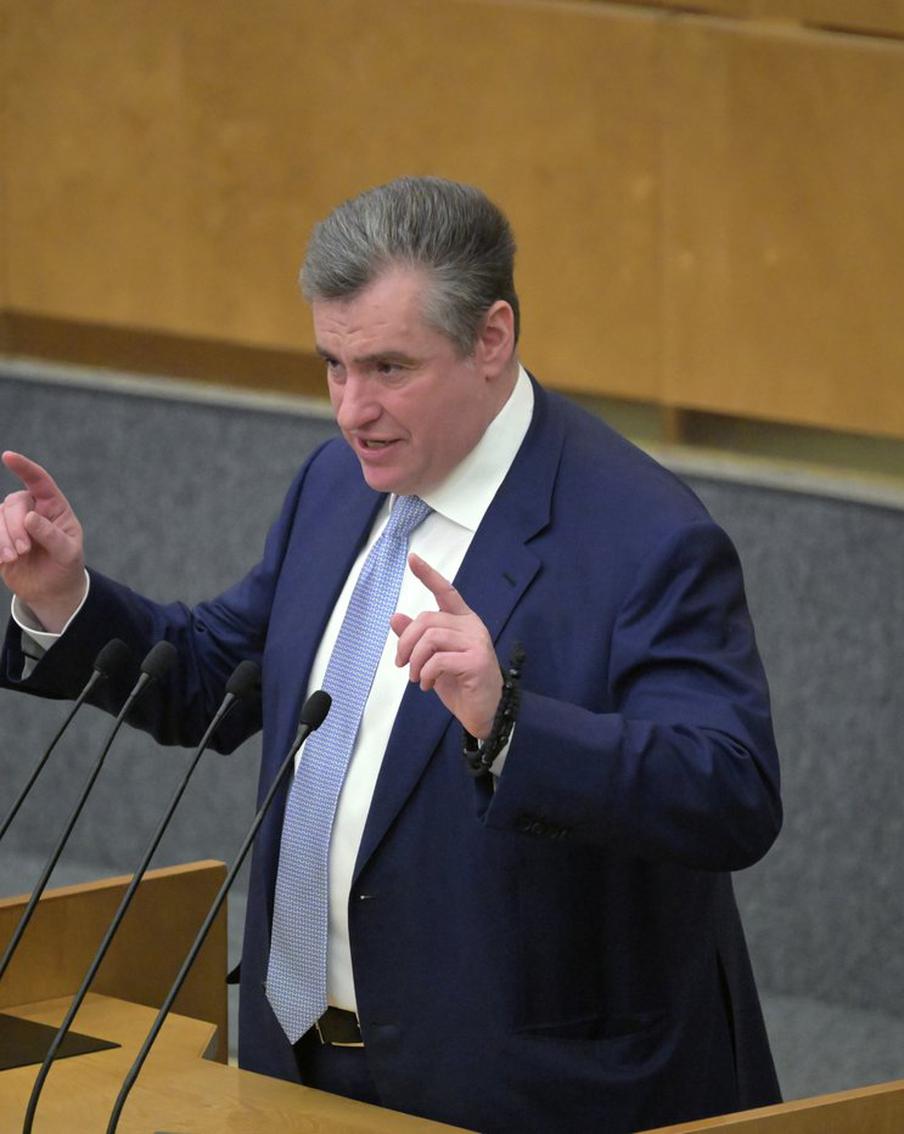 Слуцкий предложил полностью запретить въезд мигрантов в Россию