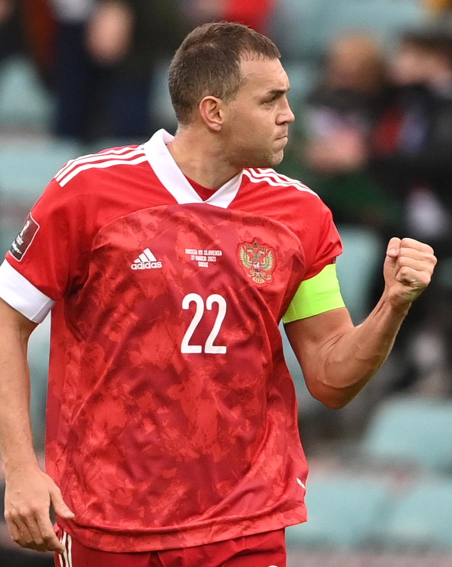 На какие виды спорта сходить в Москве: футбол, кикбоксинг и трековые велогонки