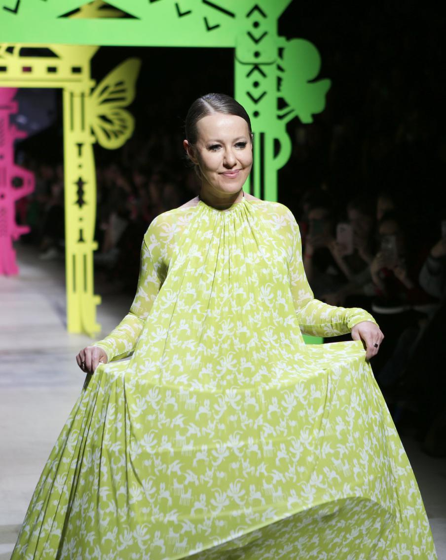 Собчак, Миногарова, Карпуть и Коваль прошлись по подиуму на показе Vereja