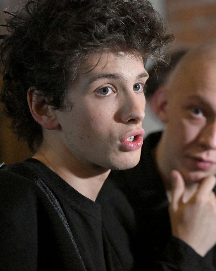 Актёр Марк Эйдельштейн ответил на слухи о появившихся у него проблемах с военкоматом