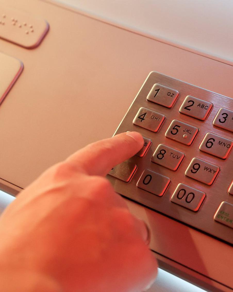 Приложения банков дополнят функционалом для пострадавших от мошенников