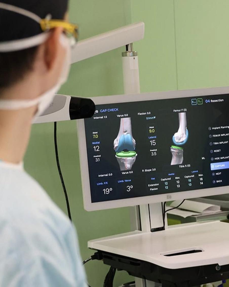 Собянин сообщил, что число высокотехнологичных операций увеличилось в 60 раз