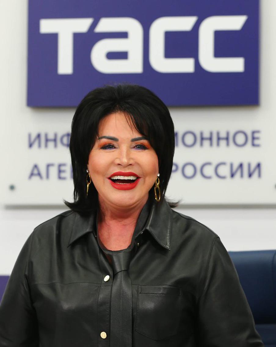 Путин поздравил певицу Надежду Бабкину с юбилеем