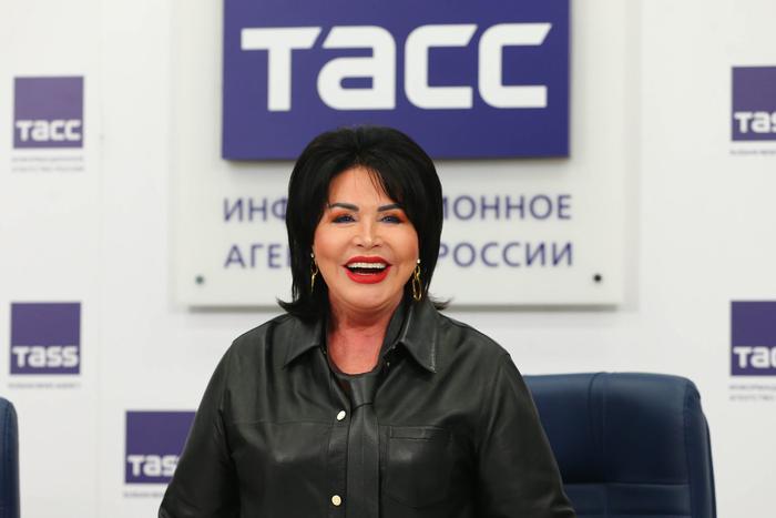 Путин поздравил певицу Надежду Бабкину с юбилеем