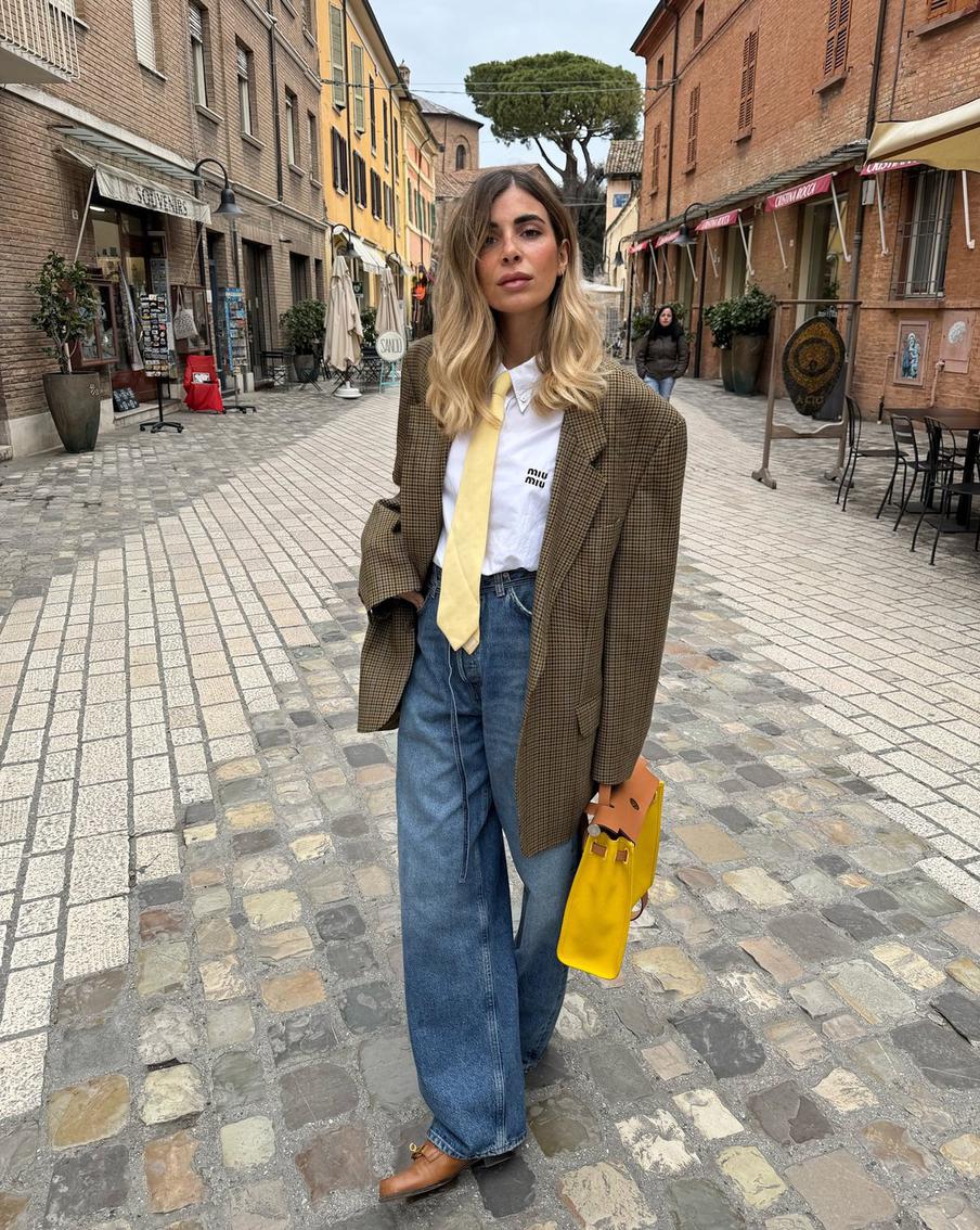 Выбирайте классические модели свободного силуэта.