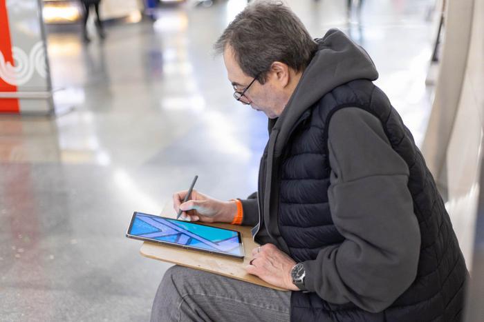 Участники проекта "Искусство в метро" создали цифровые шедевры