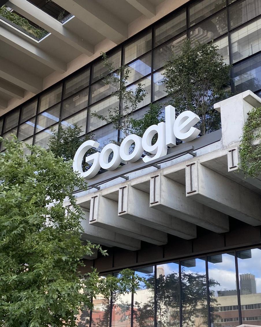 Россия взыскала с Google 13 миллиардов рублей штрафов