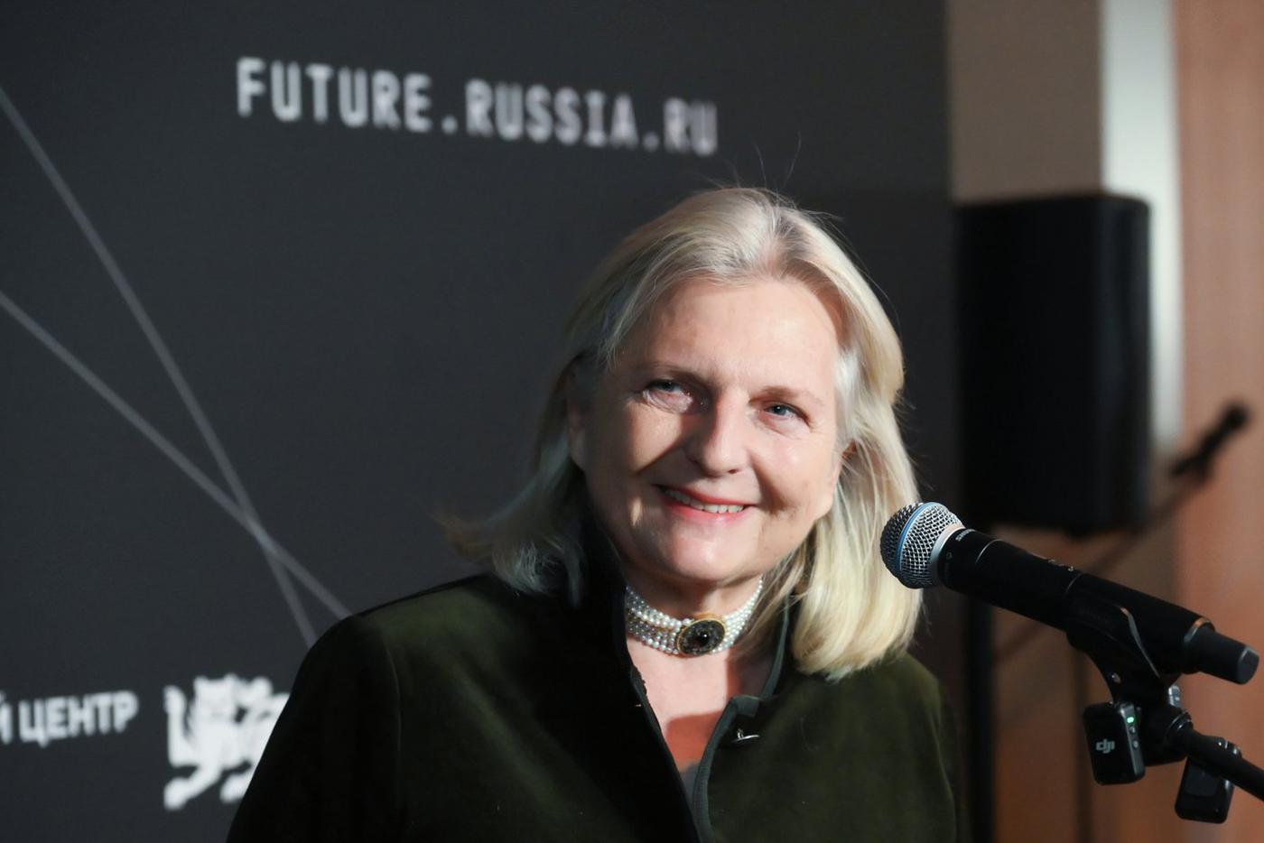 Бывшая глава МИД Австрии вспомнила историю о Путине и Лаврове