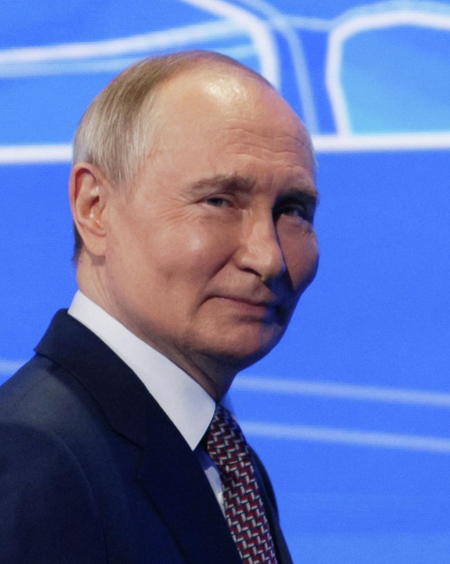 Российский президент молился о здоровье Дональда Трампа после того как на него совершили покушение