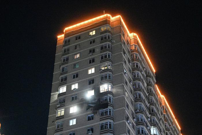 В Ростове-на-Дону увеличилось количество пострадавших от попадания в жилой дом дрона ВСУ квартир