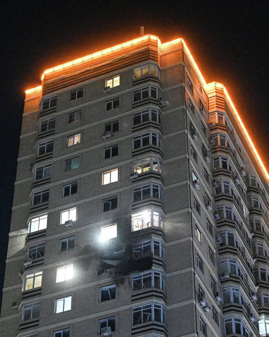 В Ростове-на-Дону увеличилось количество пострадавших от попадания в жилой дом дрона ВСУ квартир