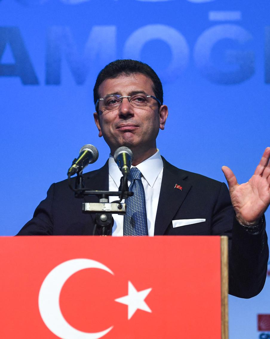 Оппозиционного мэра Стамбула Экрема Имамоглу отправили под арест