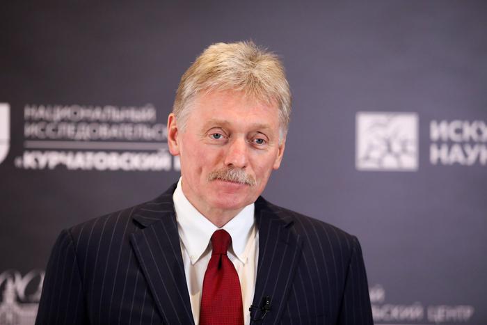 Российский и американский президенты могут проводить в том числе непубличные телефонные разговоры