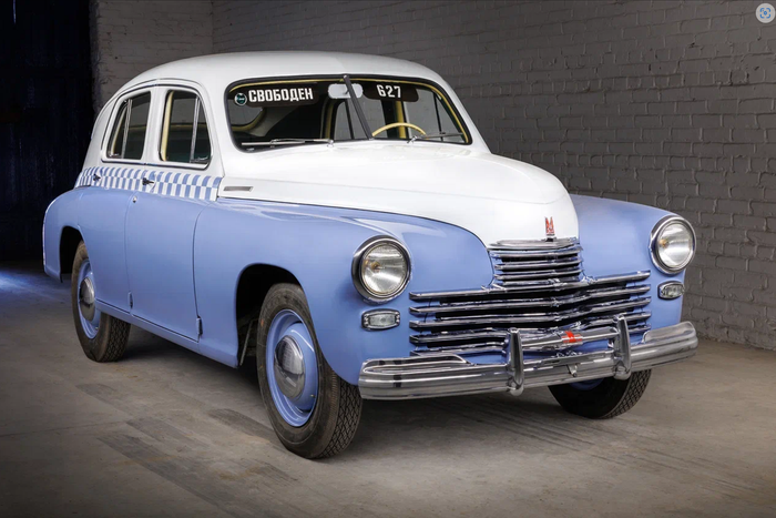 Музей Транспорта Москвы завершил реставрацию автомобиля такси ГАЗ-М20А "Победа"