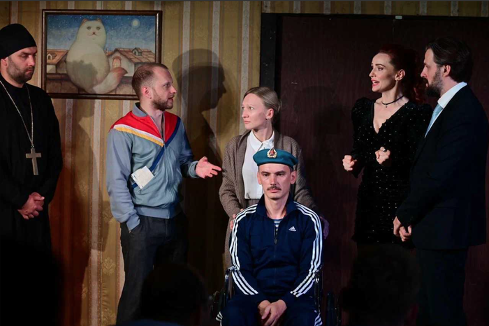 "Соврёшь — умрёшь", или Голос совести 20 лет спустя: каким получился спектакль "Одноклассники" по пьесе Юрия Полякова