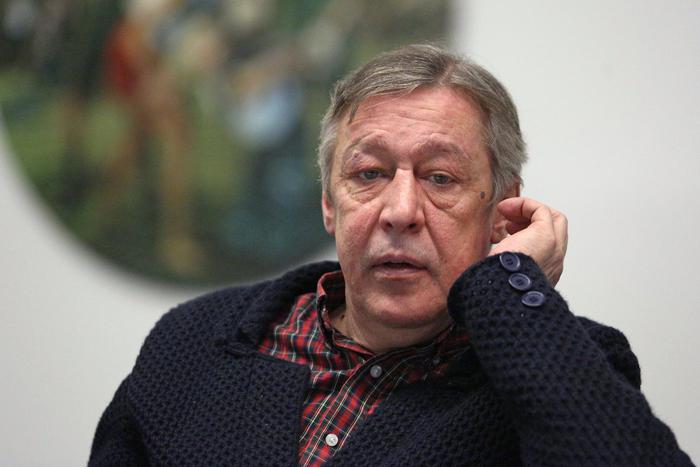 Актёр Михаил Ефремов выходит на свободу. Что он оставит после себя исправительному учреждению