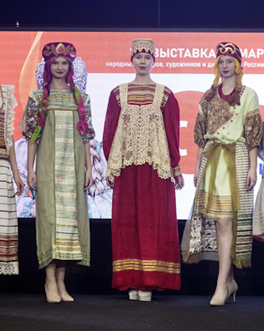 Афиша на 26 марта: рисуем, музицируем и подбираем одежду в русском стиле