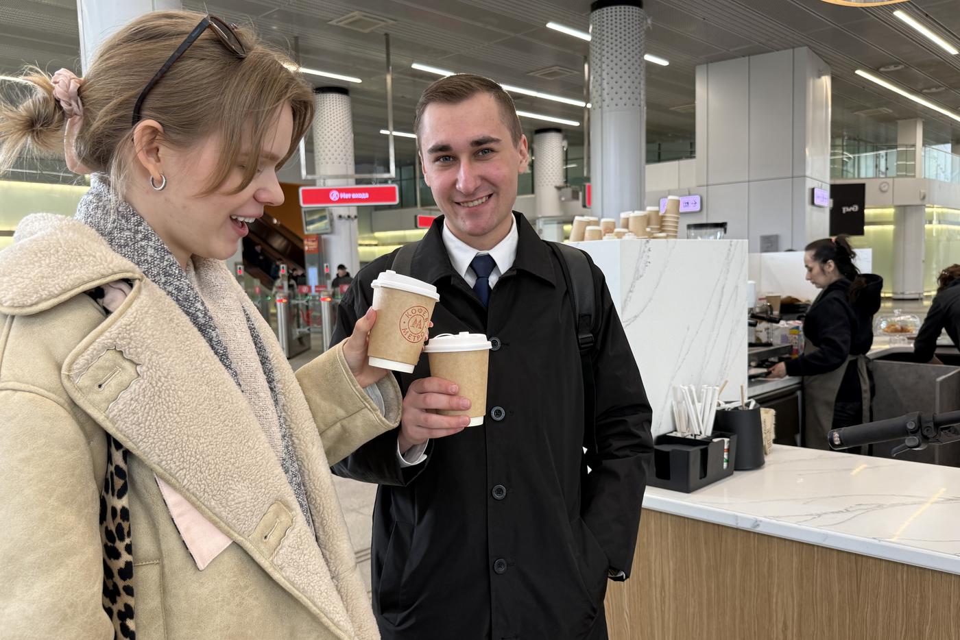 Для машиниста, закончившего ночную смену, Даниил выглядит очень свежо.