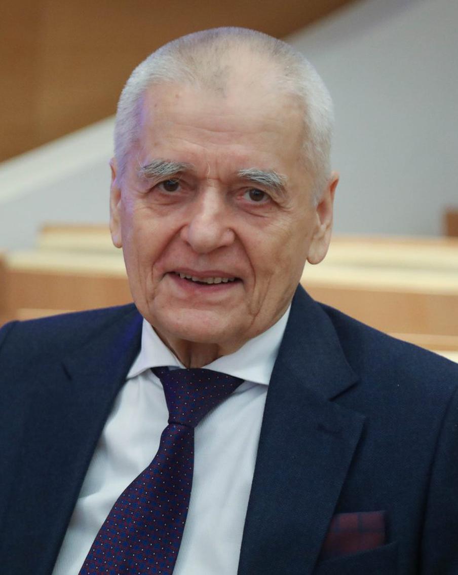 В России хотят увеличить возраст молодёжи