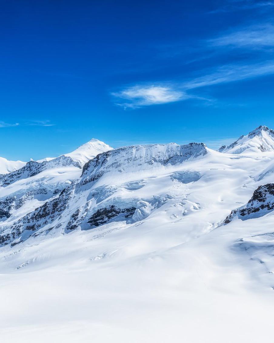При сходе лавины в Магаданской области погибли четыре участника турпохода