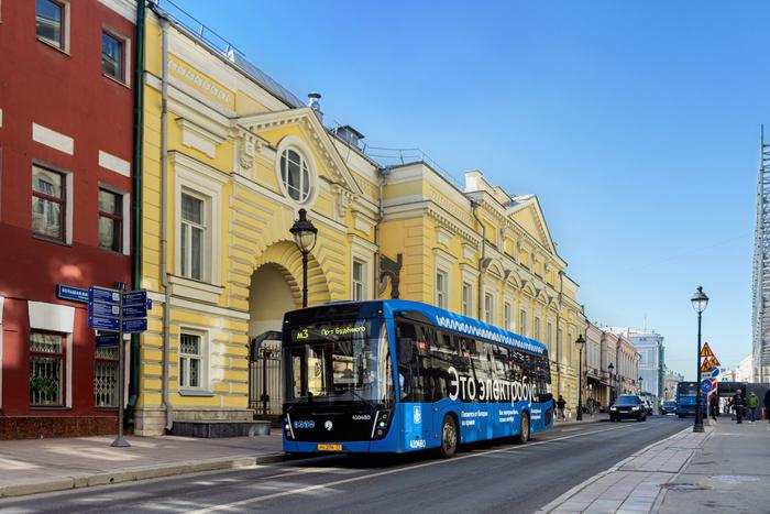 Дептранс Москвы рассказал, как везде успеть на "Ночи театров"